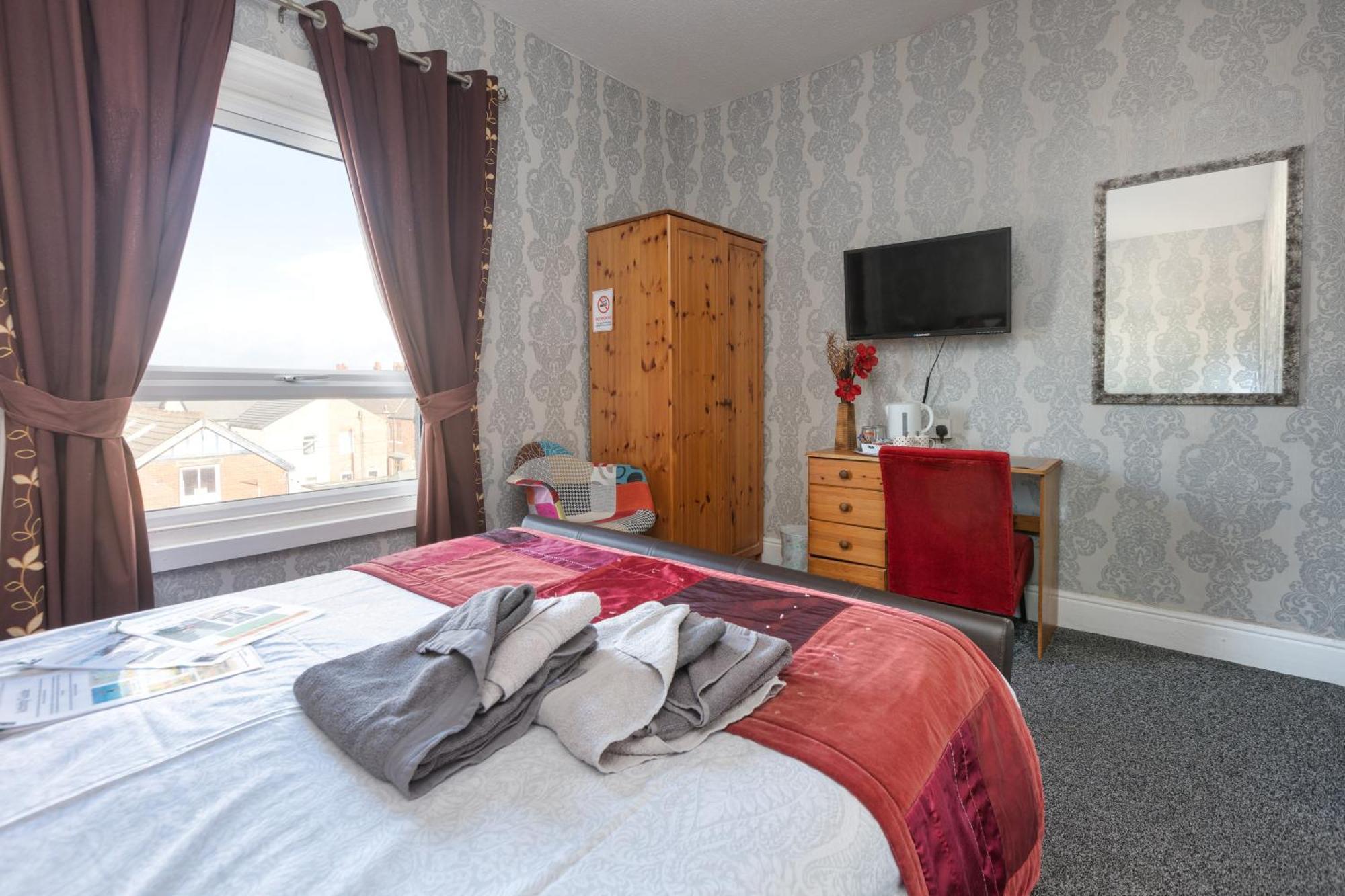 Bed and Breakfast The Fairmile Lytham St Annes Exterior foto